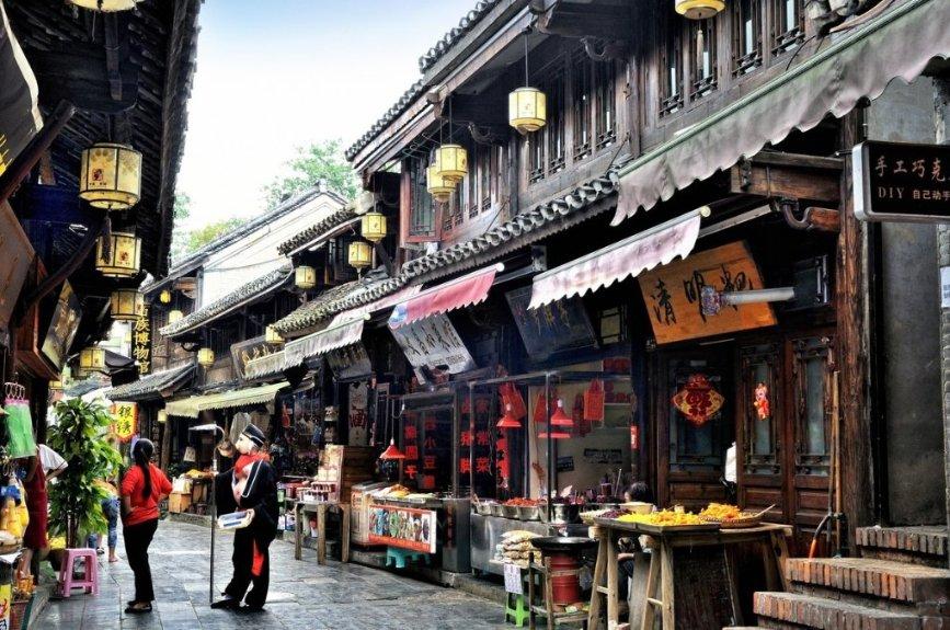 一个大学生应该怎么安排每天的生活才不虚度大学时光？